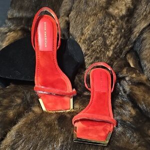 Fits Sz 9 Vibrant Red Suede Sandal Cocktail Casual Kitten Heels